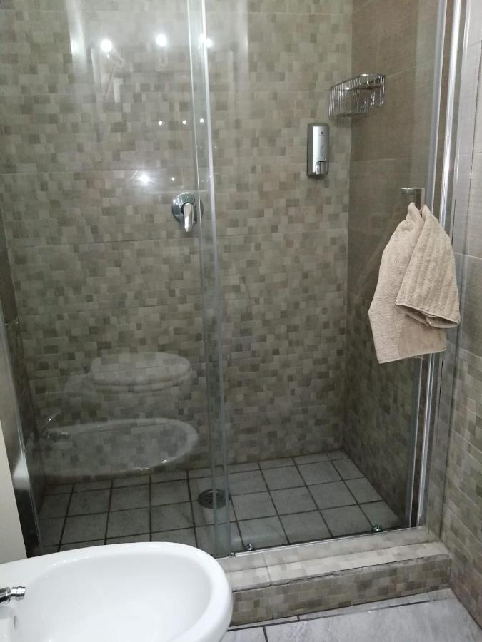2 Passi A Napoli Bed & Breakfast Екстериор снимка